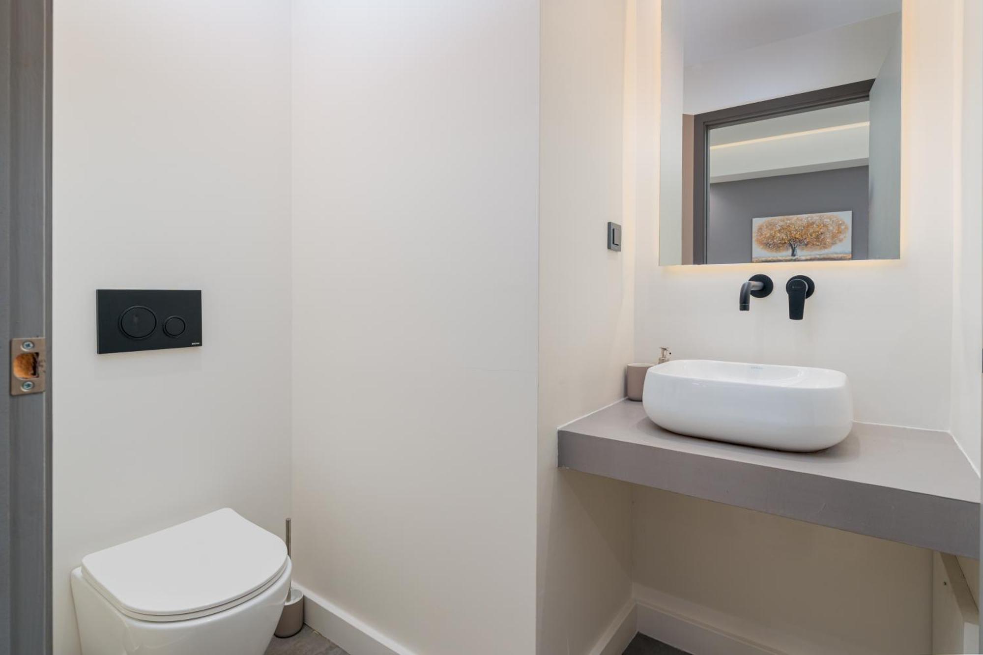 Apartment Modern Urban Oasis With Jacuzzi Piraeus