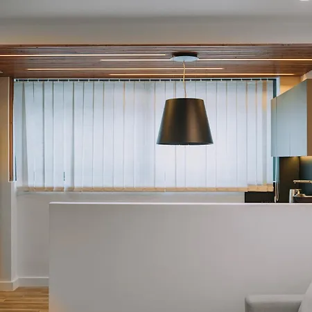 Modern Urban Oasis With Jacuzzi Apartment Piraeus Exterior photo