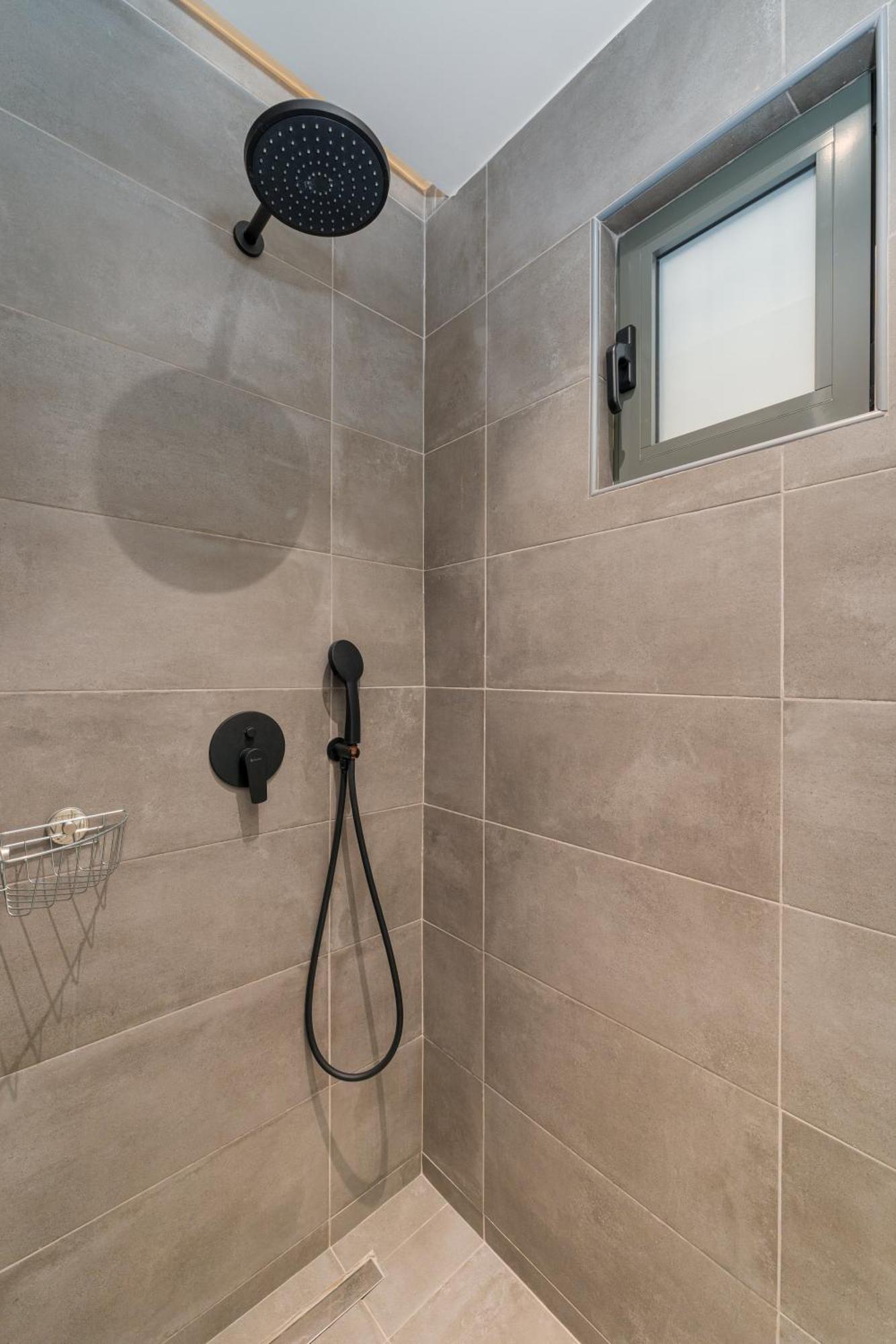 Modern Urban Oasis With Jacuzzi Apartment Piraeus
